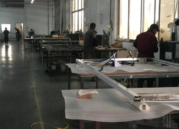 Il tavolino da salotto semplice 1,5" del salone del metallo di stile ampia C ha trasformato la tabella dell'estremità 0