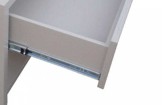 Due comodini bianchi su ordinazione del cassetto per le scivolate di chiusura molli della camera da letto 0