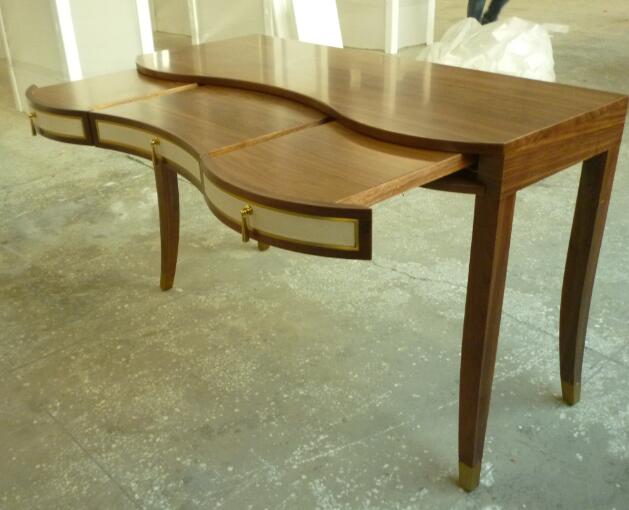 Mobilia contemporanea di legno della camera da letto dello scrittorio di scrittura con le gambe di legno solide 1