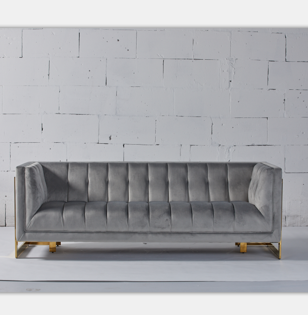 Il tessuto del velluto ha trapuntato il salone moderno Sofa With Hallow Metal Legs 2