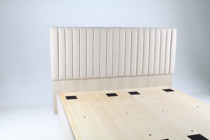 Gli insiemi della mobilia della camera da letto dell'hotel includono il colore bianco della mobilia fissa e re Bed 1
