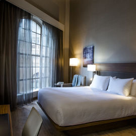 comprare mobilia di legno della camera da letto dell'hotel dell'hotel FFE di ospitalità della noce su ordine cinque stelle dei casegoods fabbricazione online