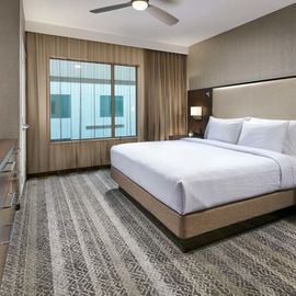 comprare Casegoods su ordine di ospitalità di stile dell'hotel americano moderno FFE di marca, mobilia di legno della camera da letto dell'hotel fabbricazione online