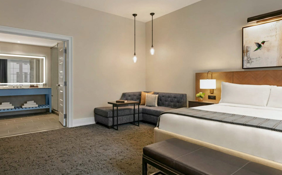 comprare Insieme di camera da letto reale di lusso dell'OEM per progettazione della mobilia dell'hotel fabbricazione online