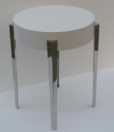 Buon prezzo Tabella laterale del metallo allo spiedo di legno per la caffetteria, Tabelle di legno dell'estremità superiore in linea