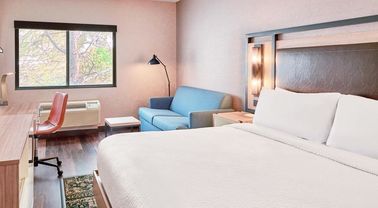 Buon prezzo Mobilia stile americana dell'albergo di lusso di legno di quercia del laminato dell'hotel di Sheration di quattro punti in linea