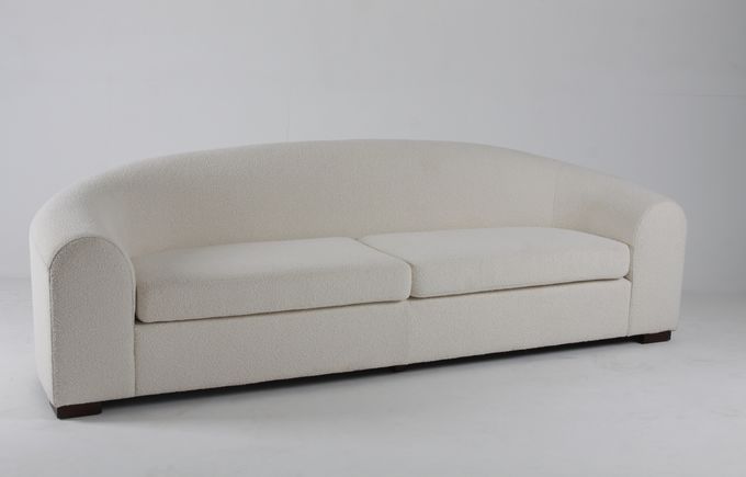 Salone bianco di lusso e moderno Sofa With Wooden Legs di Boucle 2