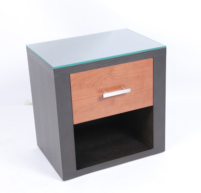 Maniglia domestica di legno dell'hotel del comodino di due colori e della camera da letto della mobilia del metallo 1