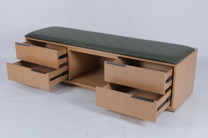 Banchetto per bagagli in legno per hotel commerciali di lusso con cassetti 1